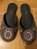 Pantoffeln Sandalen mit Pailletten Berlin - Wilmersdorf Vorschau