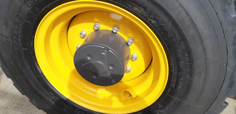 Räder Michelin 17.5R25 mit Felge #A-5661 in Achstetten