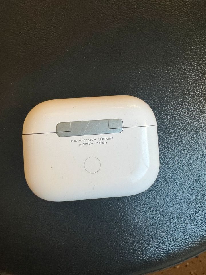 Apple AirPods 2 pro in Rodgau