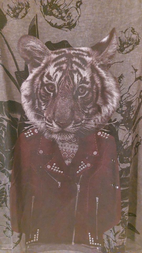 Gina Benotti Shirt mit Tiger Größe 44/46 in Nordstemmen