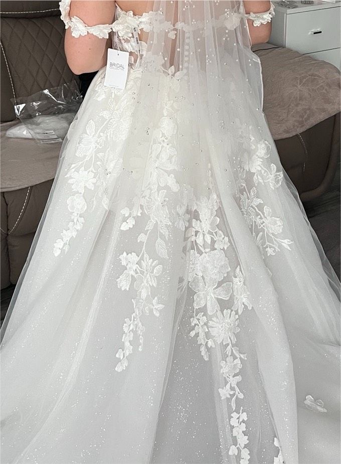 Brautkleid ENZOANI „Sheryl“ in Gießen