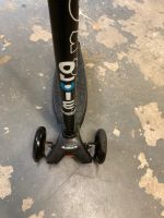 Micro Kickboard Compact schwarz Scooter von m-cro Nordrhein-Westfalen - Hürth Vorschau