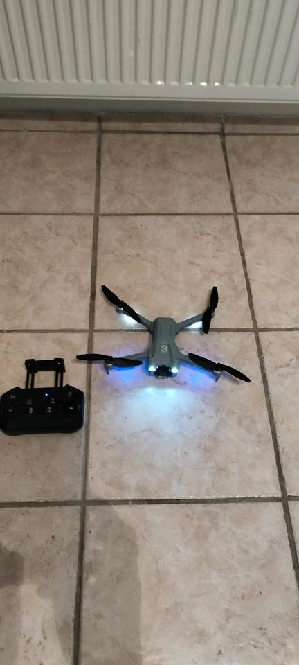 Drohne mit Kamera in Obertraubling