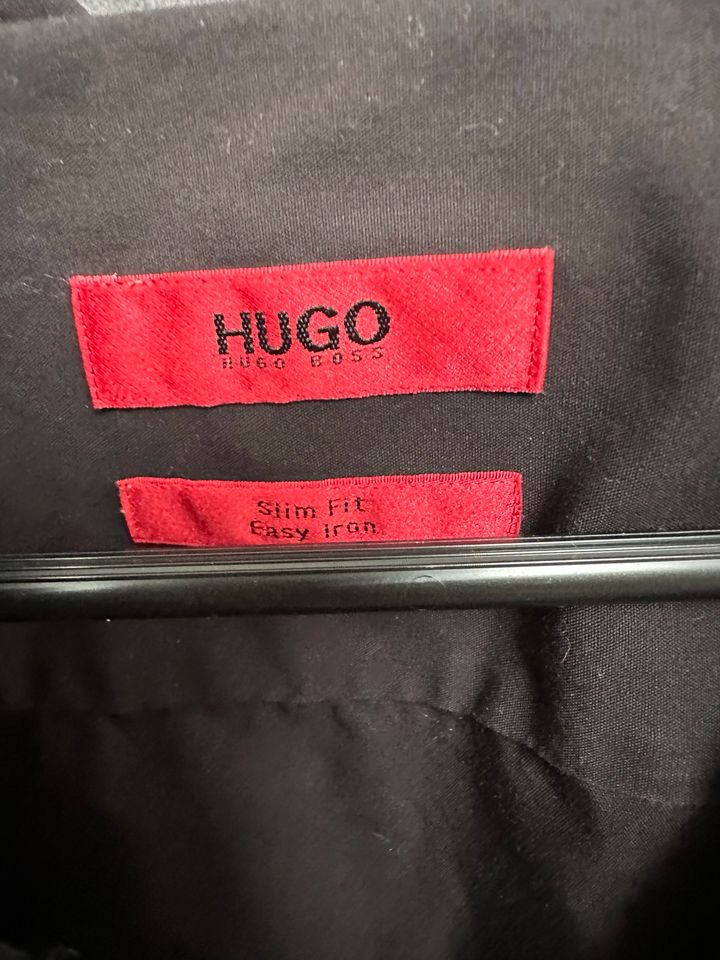 Hugo Boss Hemd schwarz in Kaiserslautern