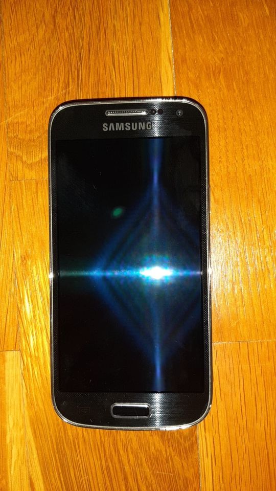 Samsung Galaxy S4 Mini mit Zubehör in Hemmingen