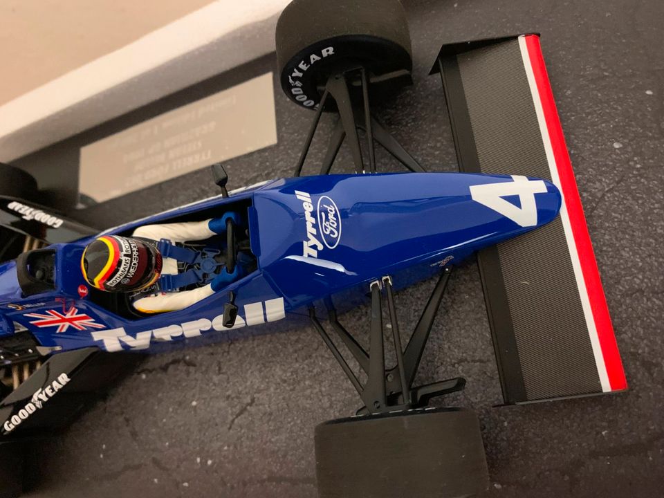 1:18 Minichamps Tyrrell Ford 012 Brazilian GP 1984 S. Bellof in Schlangen