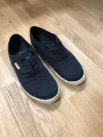 Hugo Boss Sneaker Schuhe schwarz GR 43 Somme Frühling NEUw Kr. München - Haar Vorschau