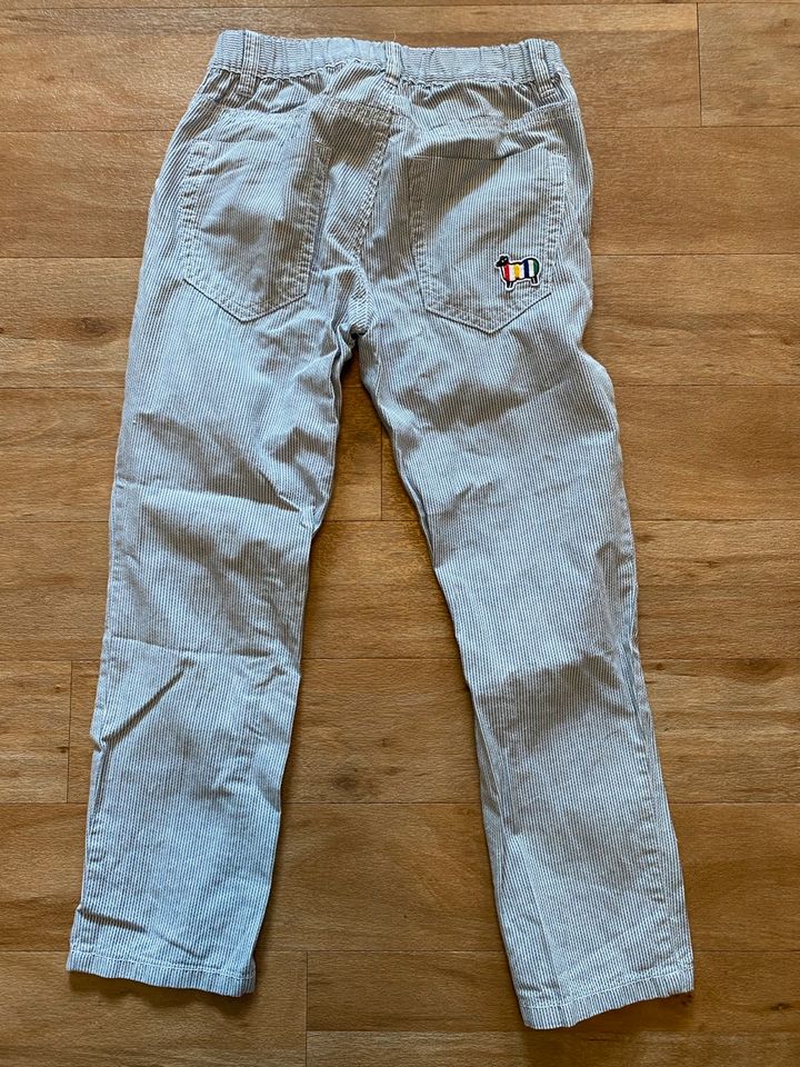 Gestreifte Kinder Hose von Benetton 122/130 in Frankfurt am Main