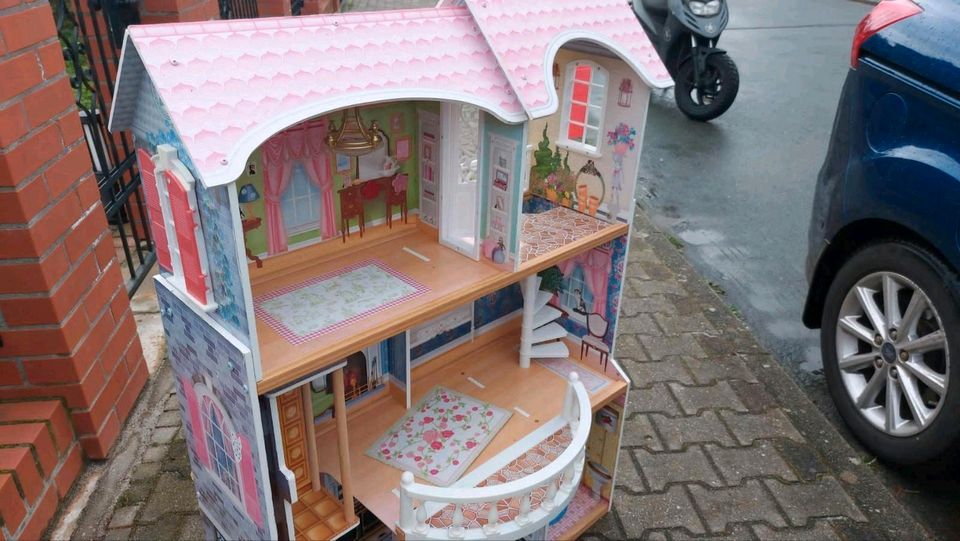 Puppenhaus Holz Groß Barbie Haus in Berlin