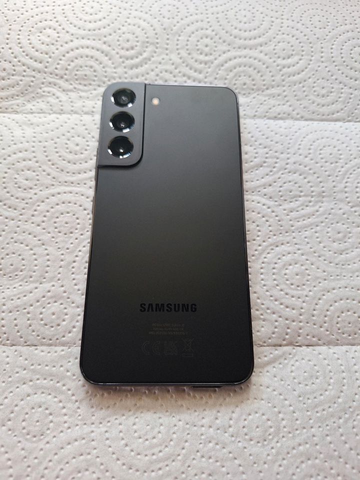 Samsung Galaxy S22 128 GB Phantom Black Wie Neu in Hauneck