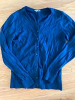 Strickjacke Gap blau sehr gut Hessen - Dieburg Vorschau