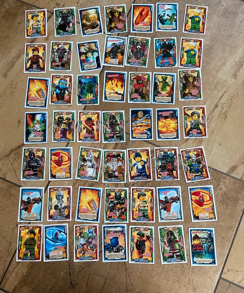 349 Lego Ninjago 82 Nexo Knights  Karten Album Hüllen Stickerbuch in Schmalkalden