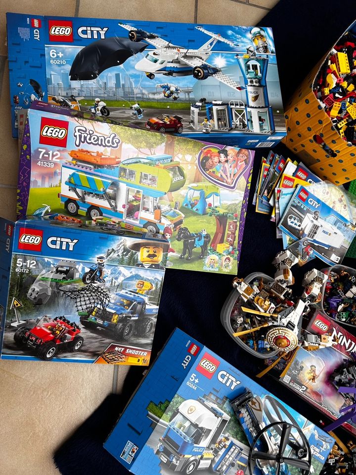 Lego City Ninjago Friends Creator großes Paket in Aurich