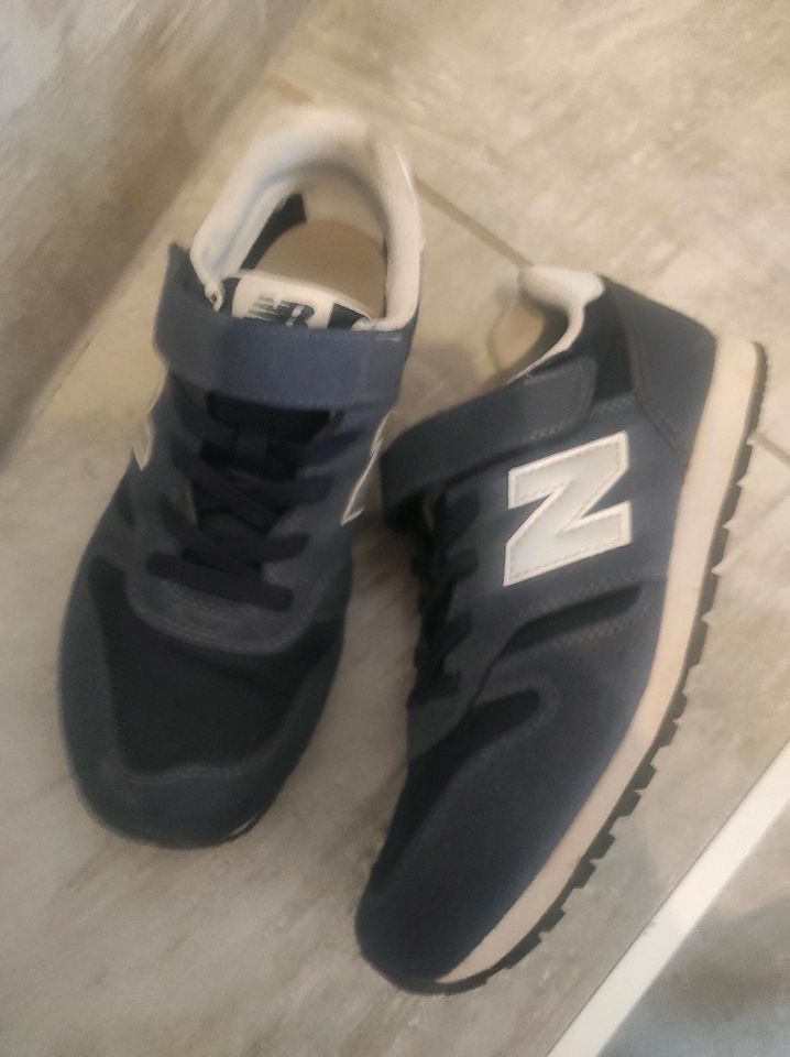 New Balance gr 37  in blau Turnschuhe Sneaker in Weinsheim (Kr Bad Kreuznach)