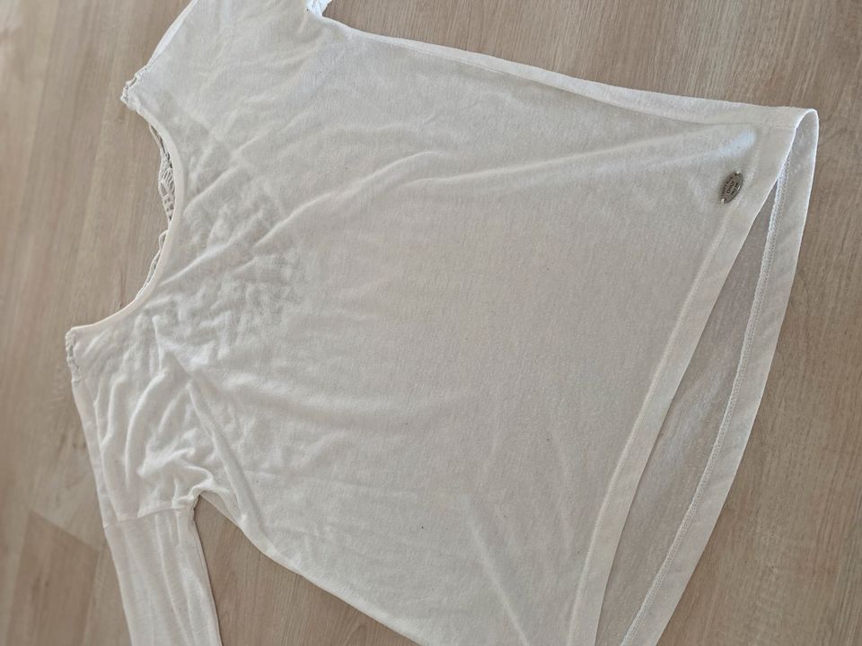 Only Langarmshirt Gr.s mit spitze im Rücken in Gudensberg