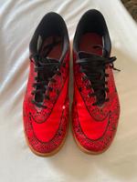Nike Sportschuhe wenig getragen Gr 45 Niedersachsen - Bad Zwischenahn Vorschau