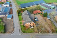 Gepflegtes Mehrfamilienhaus mit 6 Wohneinheiten in 25767 Bunsoh zu verkaufen (bis zu 57.000€ Miete) Schleswig-Holstein - Bunsoh Vorschau