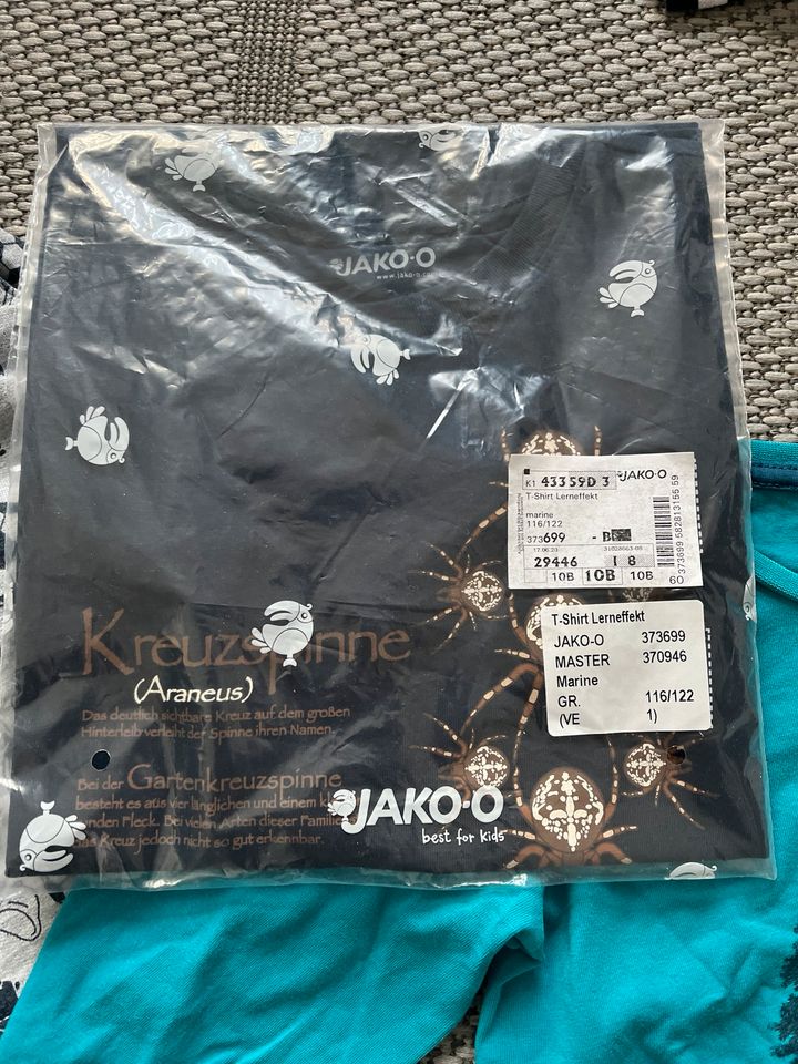 Jako-o Paket Langarmshirt T-Shirt kurze Hose 116/122 in Braunschweig