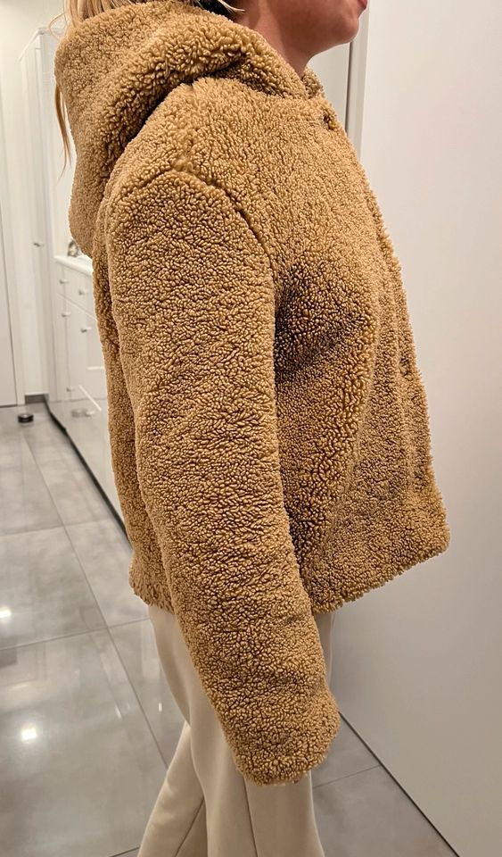 MANGO  Teddy Fell Plüsch Jacke Gr. S (passt bis M) camelfarben in Stuttgart