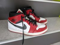 Original Nike Air Jordan mid Chicago 42 Red White Black Hessen - Marburg Vorschau