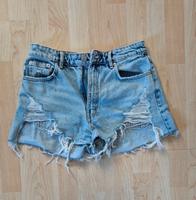 Zara HighWaist Destroyed Jeans Shorts kurze Hose Risse Hessen - Hilders Vorschau