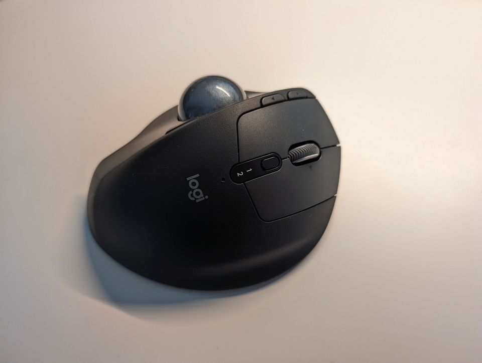 Logitech MX Ergo kabellose Trackball Maus in Norderstedt