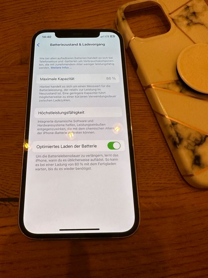 iPhone 12 pro • 128 gb • weiß/silber in Maring-Noviand