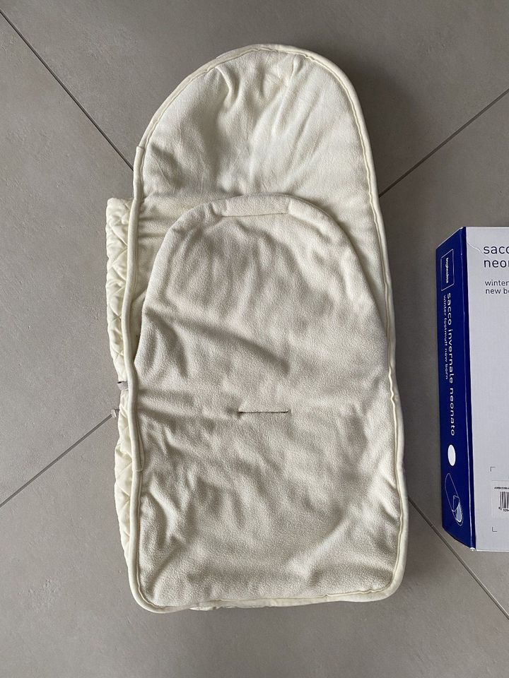 Neuwertig Inglesina Winter Muff Einlage Fußsack creme Kinderwagen in Kelkheim