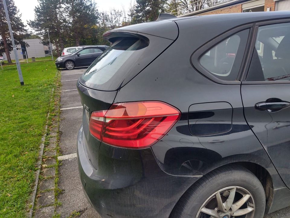 BMW 218i Active Tourer - Topgepflegt in Jülich