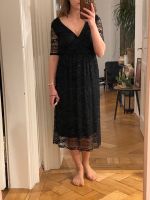 Schwarzes Midikleid aus Spitze, UK8, asos München - Untergiesing-Harlaching Vorschau