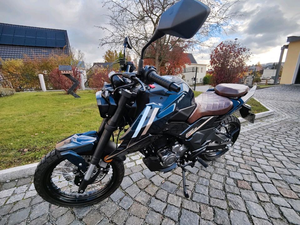 Motorrad FKM Street Scrambler, wenig Laufleistung in Wilthen