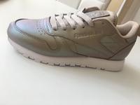 Reebok classic pearlized Größe 36 Hessen - Kassel Vorschau