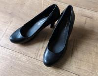 Tamaris Pumps Echtleder Gr. 37 Niedersachsen - Bad Pyrmont Vorschau