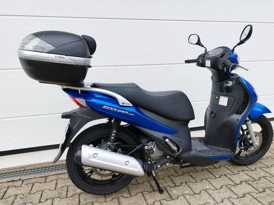 Suzuki Sixsteen 150 in Albstadt