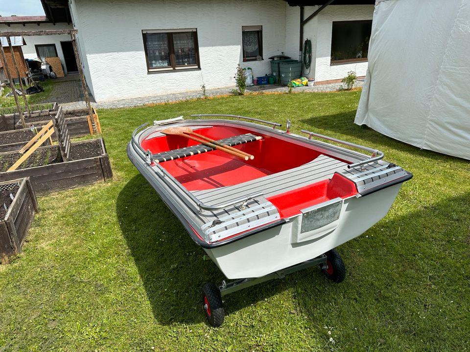 Meine Boot BAVARIA! Mit Handwagen in Essenbach