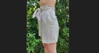 Short, kurze Hose H & M, Leinen, Größe 34, beige Baden-Württemberg - Altshausen Vorschau