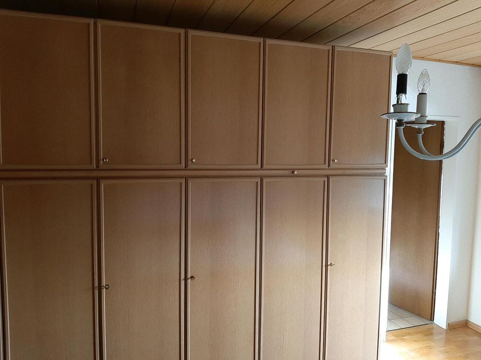 Kleiderschrank Buche in Dinslaken