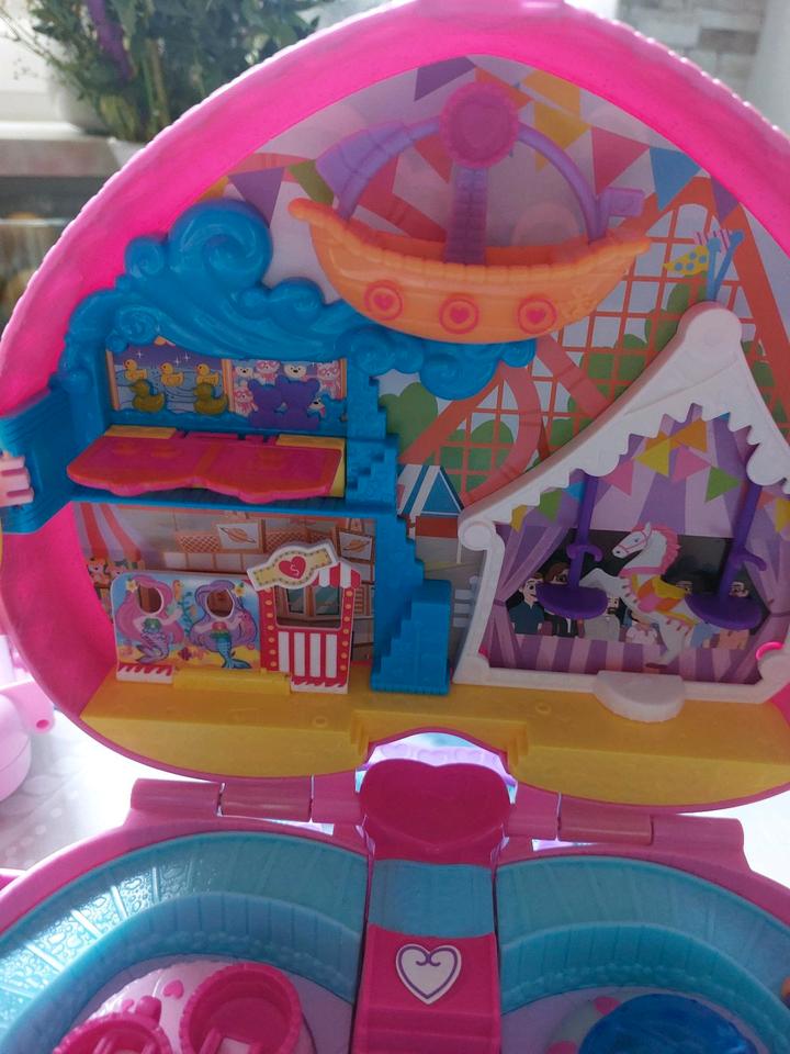 Polly Pocket Rucksack/Haus/Freizeitpark in Halberstadt