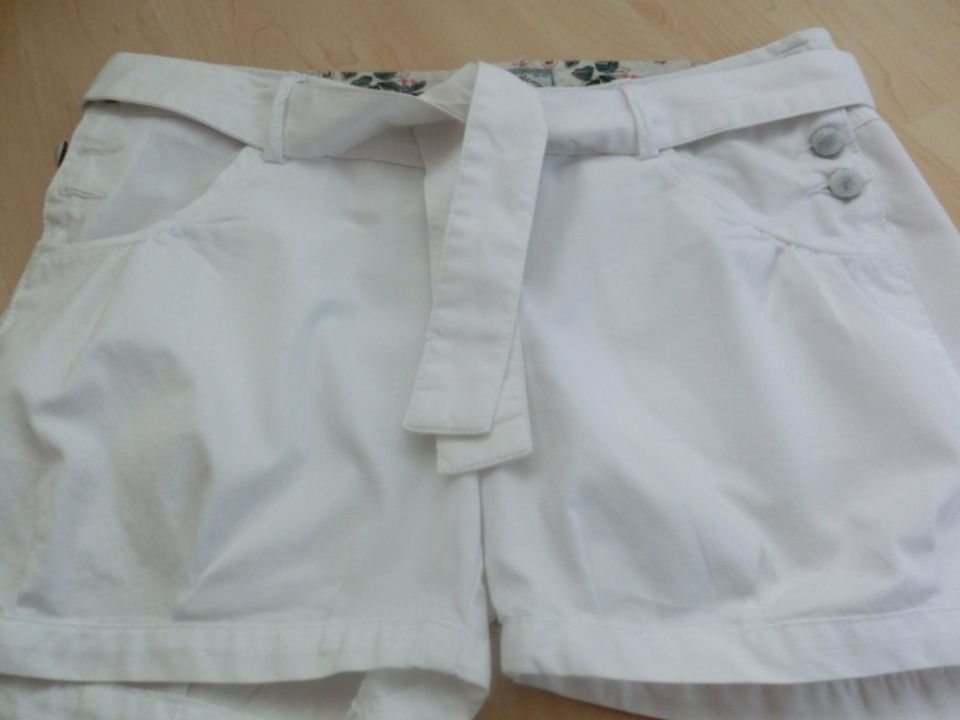 Hose Shorts kurze Hose  Gr.38  weiß in Neutraubling