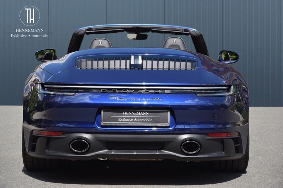 Porsche 911/992 Carrera 4 GTS Cabrio*InnoDrive*Lift*Matrix*BOSE* in Bremen