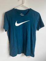 Nike T Shirt S petrol Hessen - Immenhausen Vorschau
