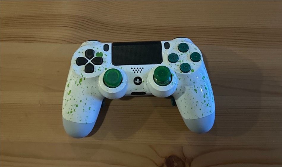 PlayStation 4 Controller in Zschopau