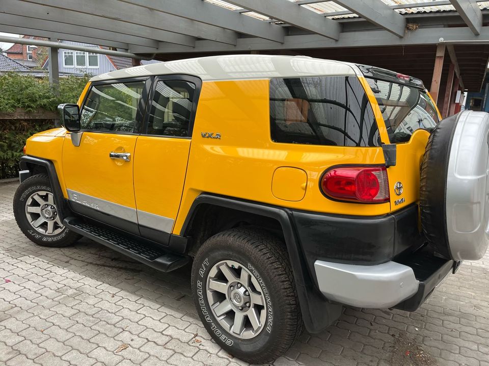 Toyota FJ Cruser Allrad in Hamburg