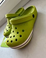 Crocs Schlappen Gartenschuhe Badeschuhe Gr. 29-30 Bayern - Hebertsfelden Vorschau