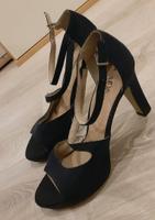 NEU Esprit dunkelblaue Heels Größe 41 Sachsen - Chemnitz Vorschau