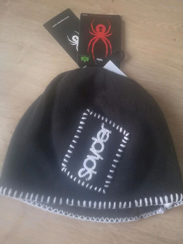 SPYDER Damen Mütze schwarz NEU mit Etikett NP 40 Euro in Wetzlar