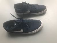 Nike SB Charge blau weis Segeltuchschuhe  Gr. 43 top Berlin - Steglitz Vorschau