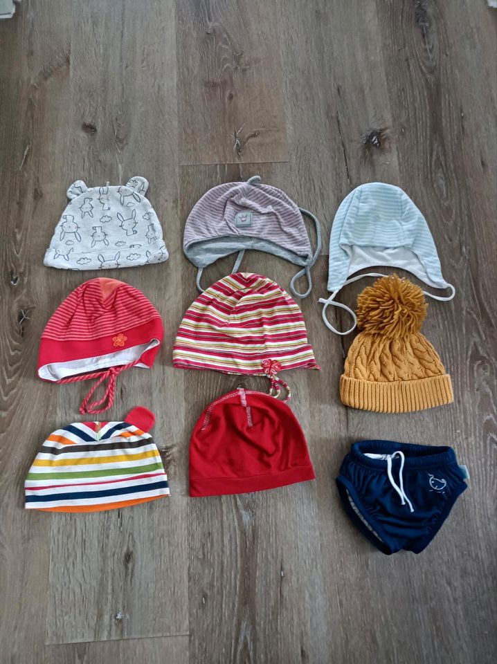 102 Teile - Kleiderpaket 62/68 Jungen Mädchen Kleidung Baby in Dortmund