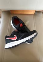NEUw.~NIKE~Sneaker~Gr.36~Schwarz~Running~Damen~Kinder Niedersachsen - Varel Vorschau