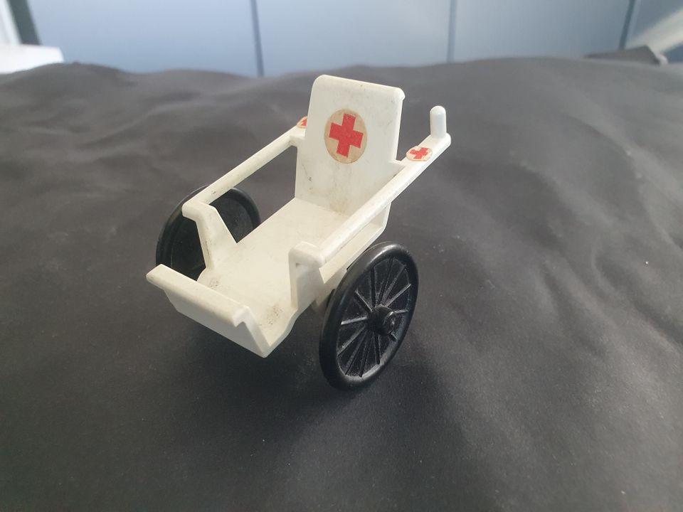 Rollstuhl Krankenstuhl Playmobil weiß 80er Jahre in Ditzingen